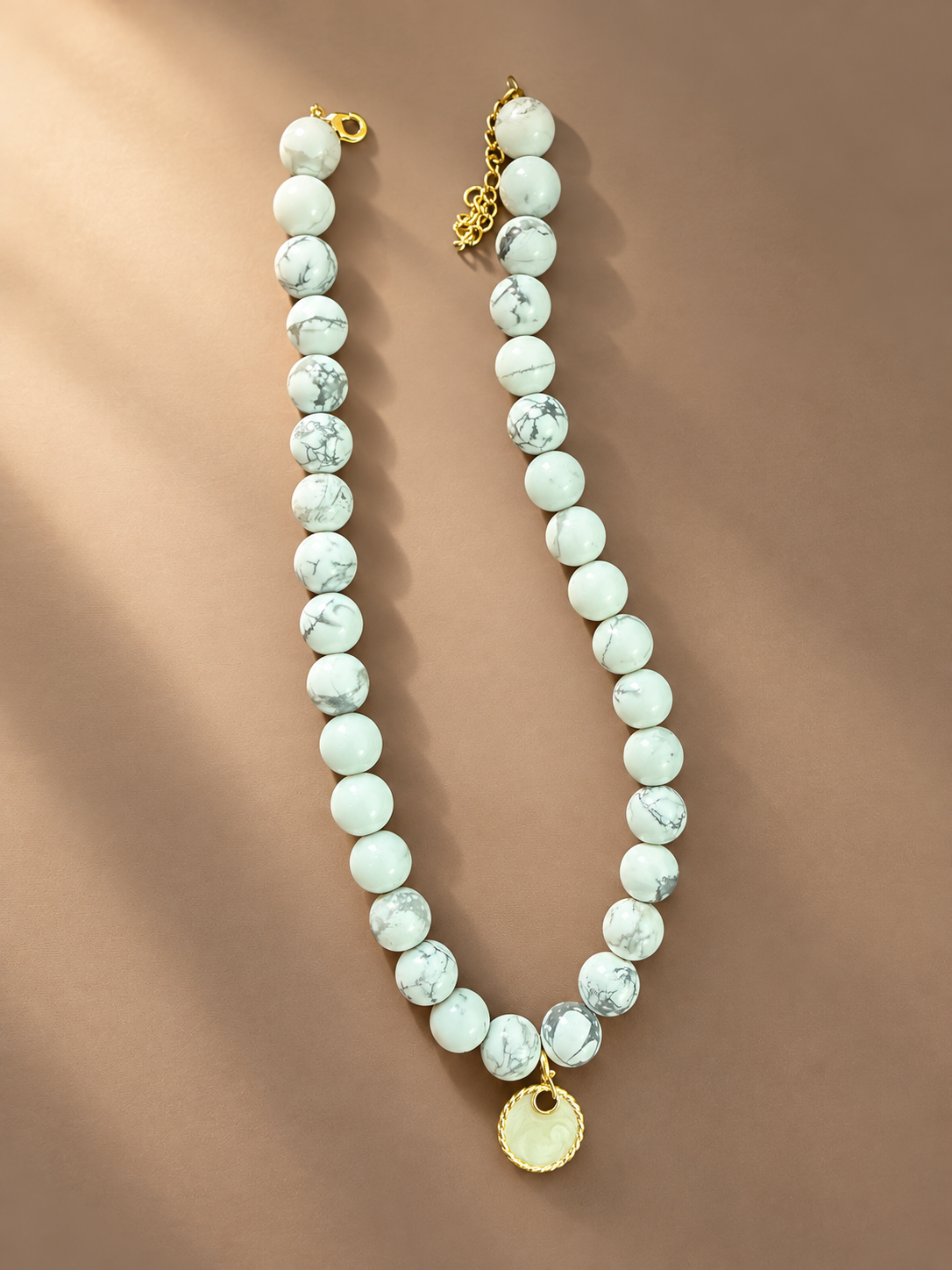 White Marble Necklace with Round pendant